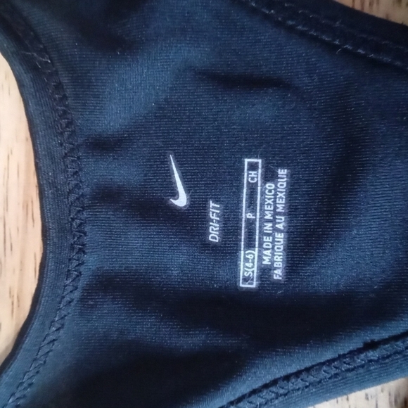 Nike Woman's Sports Bra Black Size Sp Excellent Preloved Condition One Owner - Picture 2 of 3